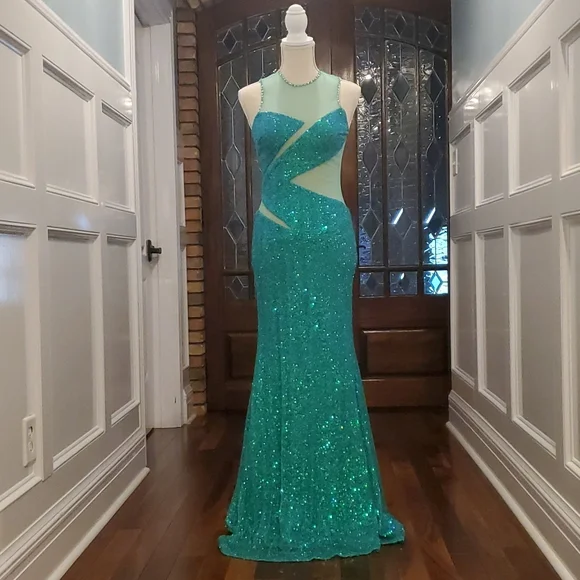 Night Moves Dresses | Formal Dress, Pageant, Prom,Gala,Mardi Gras | Color: Blue/Green | Size: 4 | Jradius123's Closet